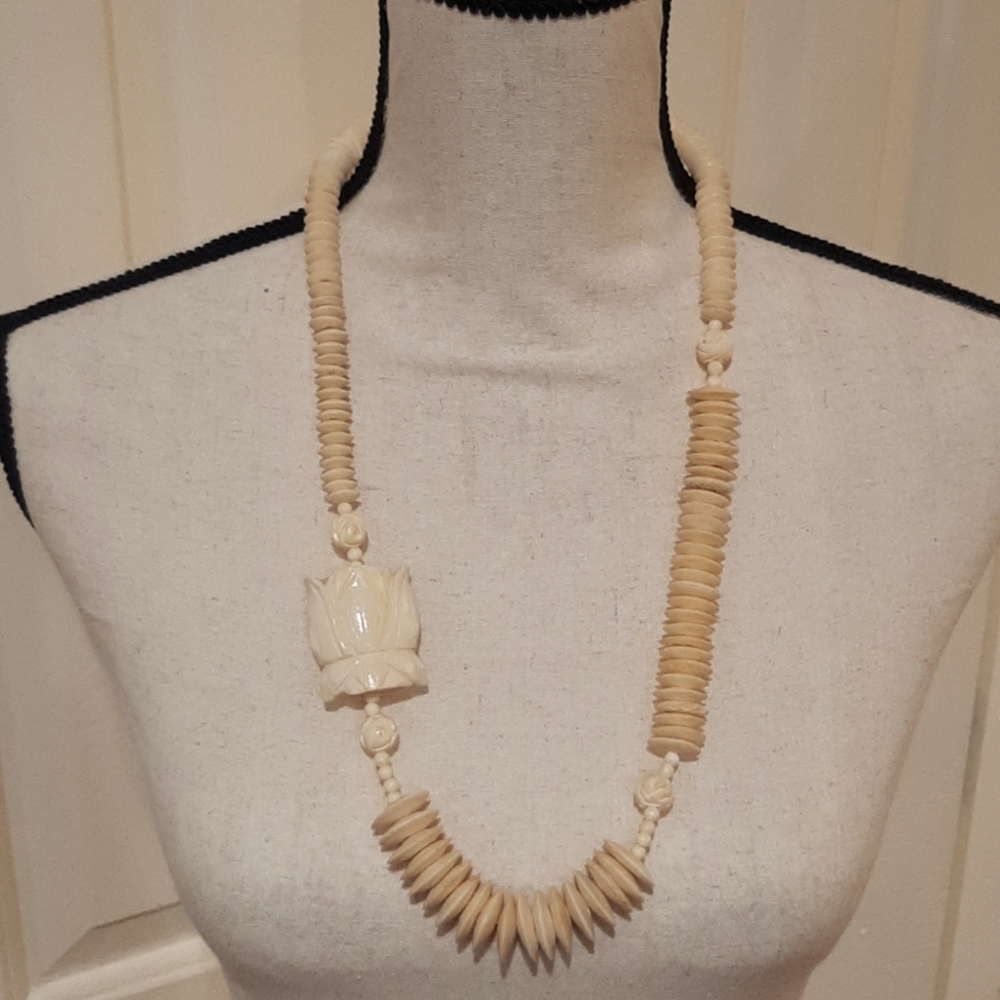 Vintage Bone Beaded Necklace, Flower Cream, Chunky Large